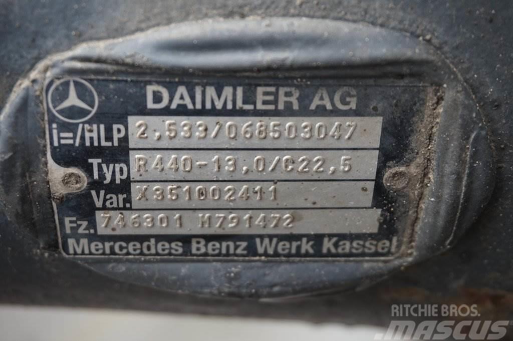 Mercedes-Benz R440-13A/22.5 38/15 Assen