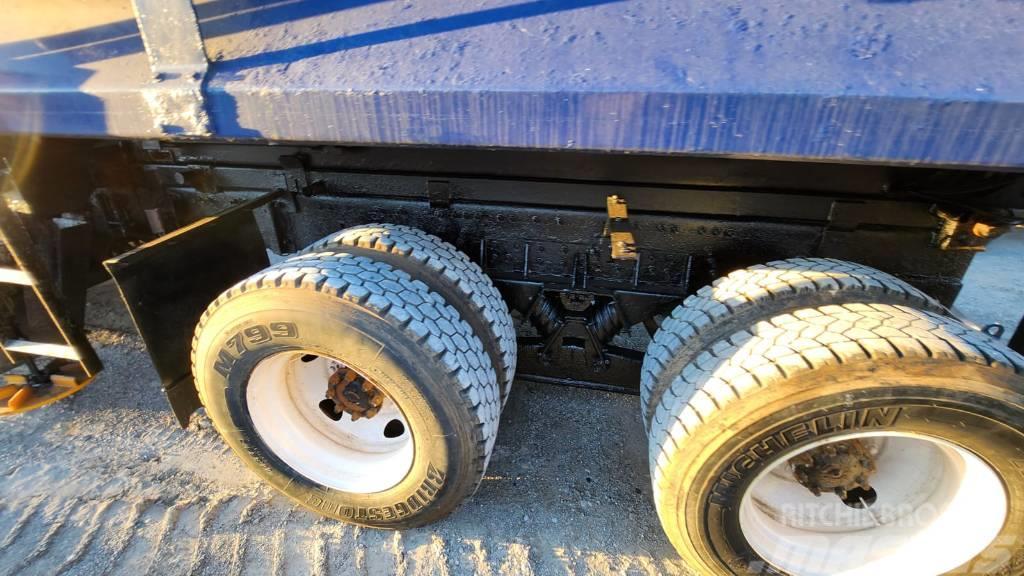 Volvo VHD Snow Plow Truck Sneeuwschuivers en -ploegen