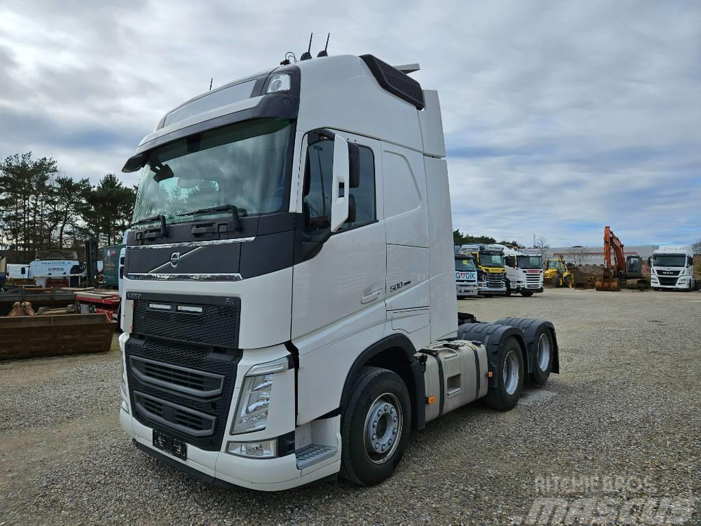 Volvo FH 500 6x2 with retarder and acc Trekkers