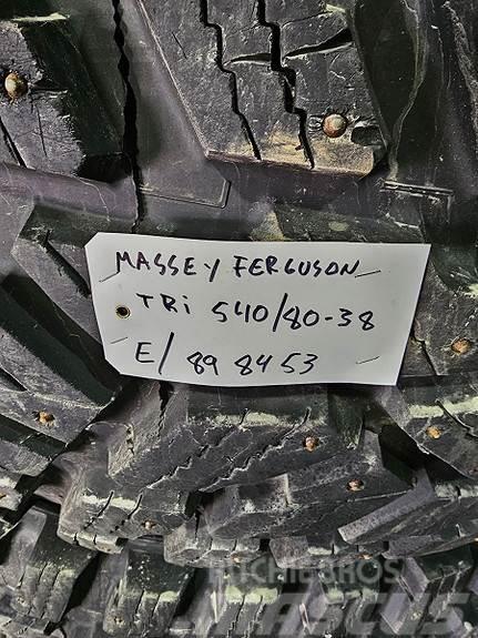 Massey Ferguson Hjul par: Nokian hakkapelitta tri 540/80 38 Pronar Banden, wielen en velgen