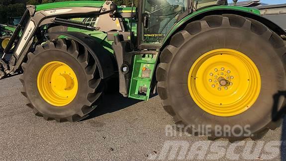  Ukjent merke Michelin machxbib 800/70r38 og 600/70 Tractoren