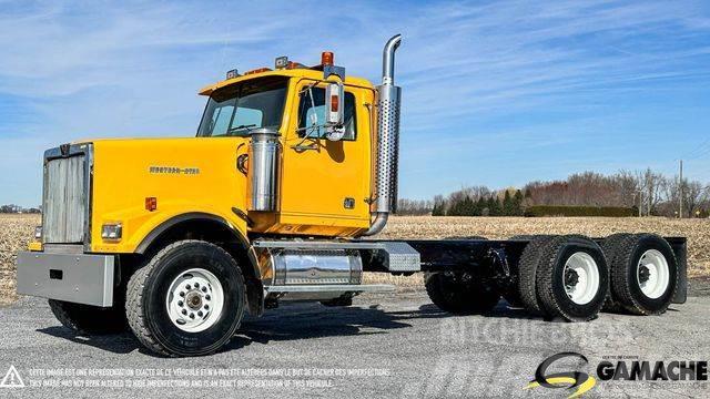 Western Star 4900FA CAB & CHASSIS FRAME Trekkers