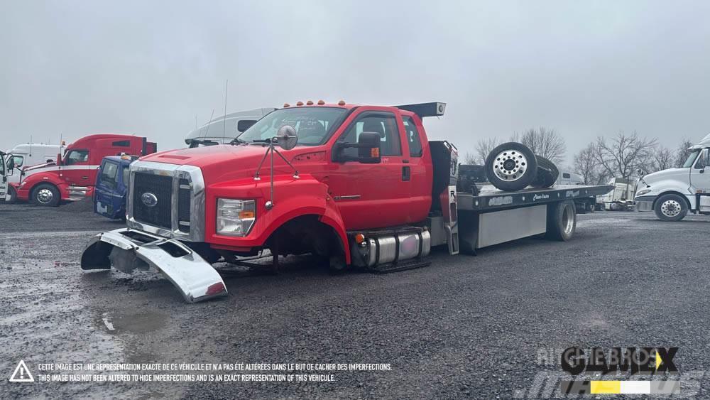 Ford F-750 DAMAGED TOW TRUCK Trekkers