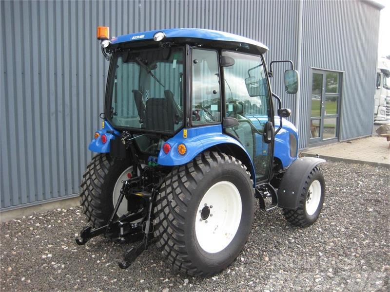 New Holland Boomer 55 Frontlift / Front PTO Compacttrekkers
