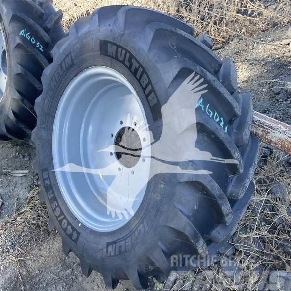 Michelin 440/65R28 Anders