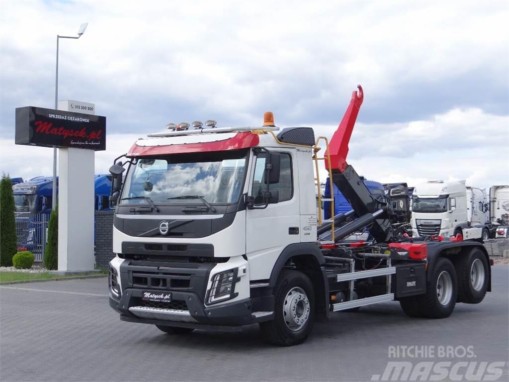 Volvo FMX 450 Vrachtwagen met containersysteem
