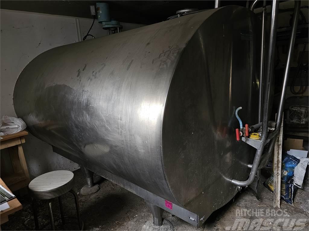  MUELLER 1500 GALLON MILKING SYSTEM FROM TIE STALL  Overige componenten