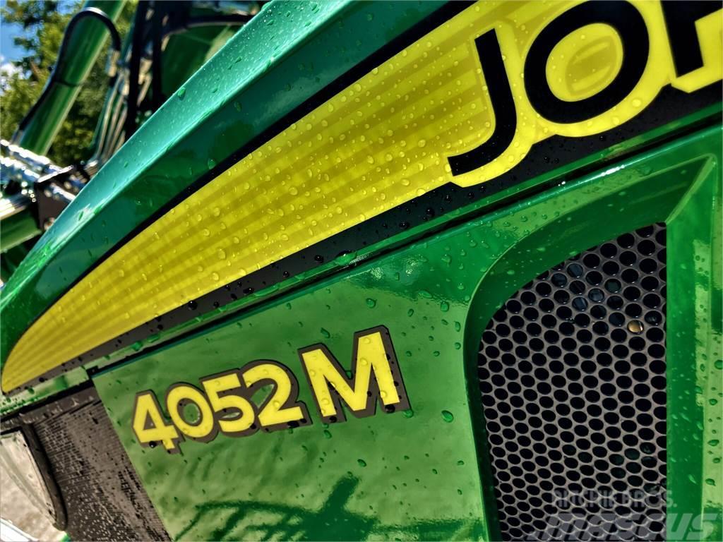 John Deere 4052M Tractoren