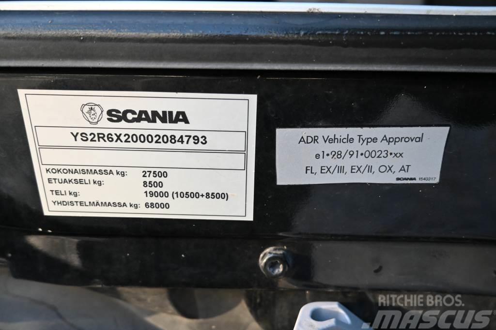 Scania R560 6x2 V8 ADR Trekkers