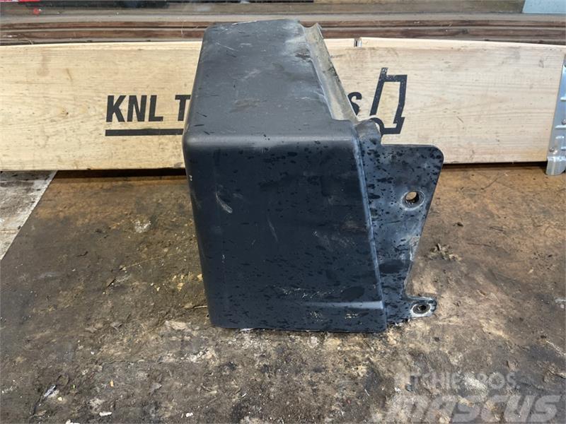 Scania SCANIA BATTERY COVER 1945946 Chassis en ophanging