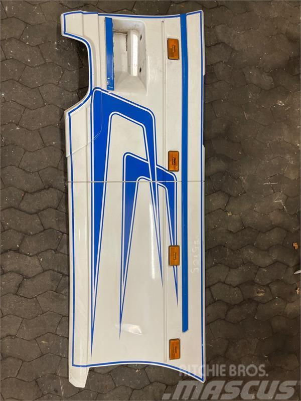 Scania SCANIA SIDE PANEL 2117505 Chassis en ophanging