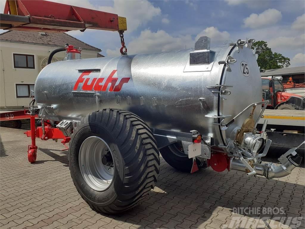 Fuchs VK 6300 Liter TOP Drijfmesttanks
