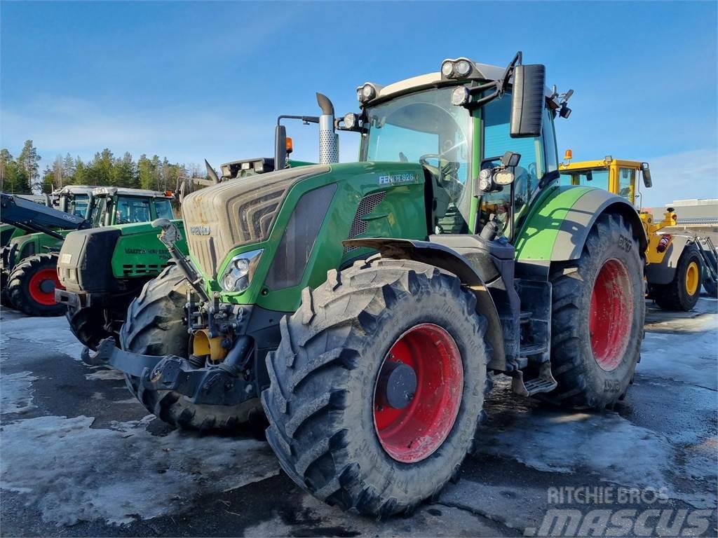 Fendt 828 VARIO S4 Tractoren
