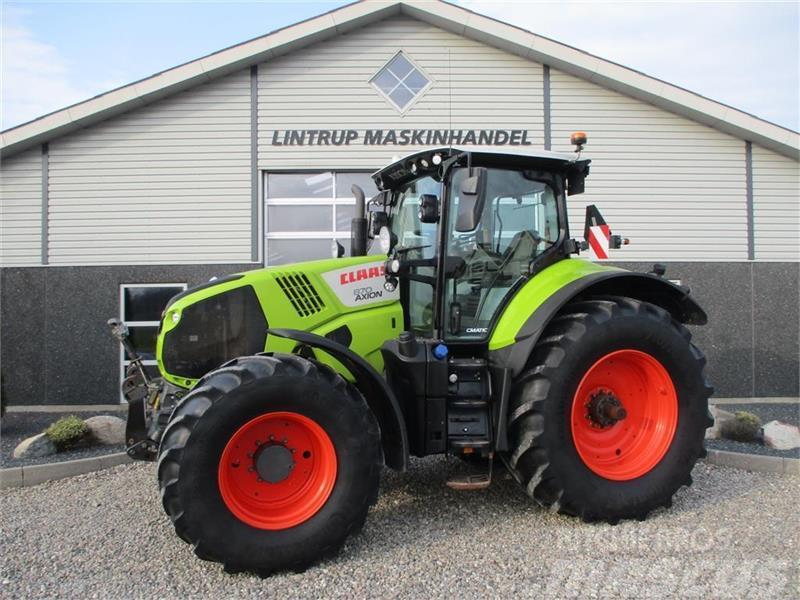 CLAAS AXION 870 CMATIC med frontlift og front PTO, GPS r Tractoren