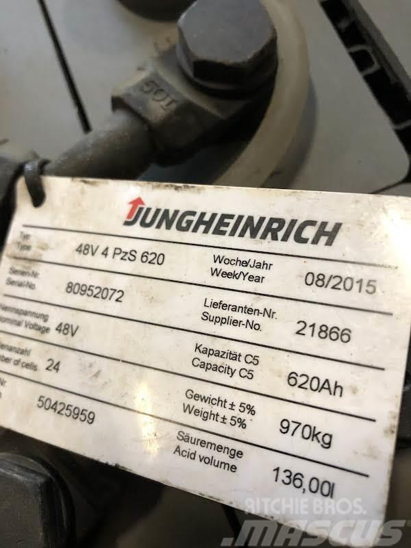 Jungheinrich ETV 116 Reachtruck voor hoog niveau