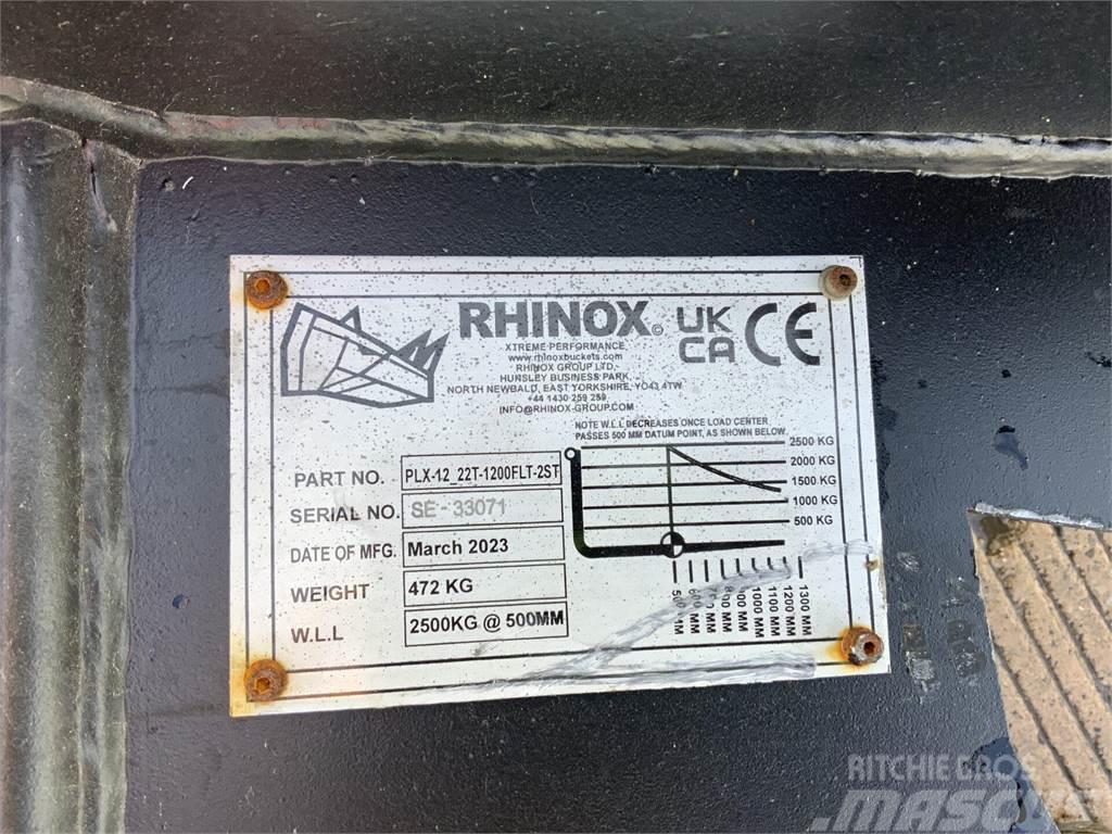  Unused Rhinox PLX Pallet Forks - To suit a 13-20 t Anders