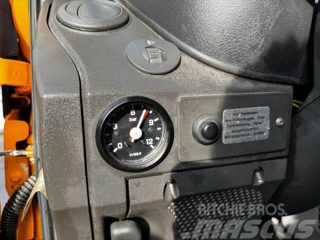 Iveco 65C17 SZM+ Tieflader Trailer/Baumaschinen/Staple Trekkers