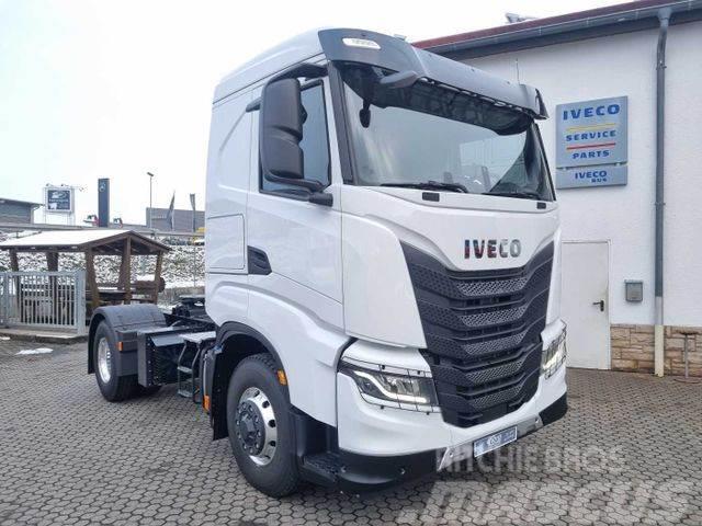 Iveco X-Way AS440X49T/P 4x2 ON+ HI-TRACTION 3 Stück Trekkers