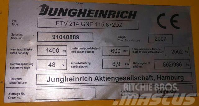 Jungheinrich ETV 214 - 8.42M HUB 3.995 STD. - BATTERIE70% Reachtruck voor hoog niveau