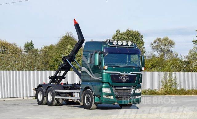 MAN TGX 26.480 Abrollkipper *6x4* Top Zustand! Vrachtwagen met containersysteem