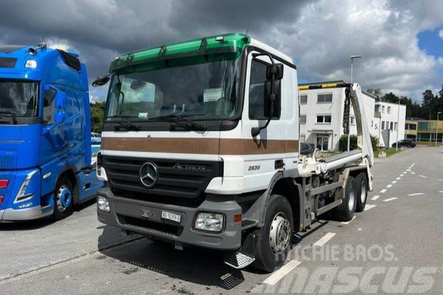 Mercedes-Benz Actros 2636 6x4 UT Gigant Containertrucks met kabelsysteem
