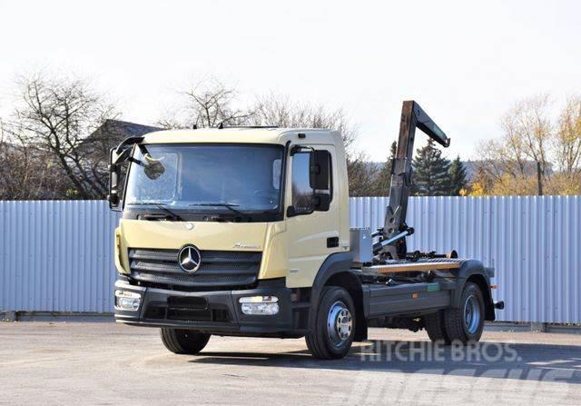 Mercedes-Benz ATEGO 1221 * ABROLLKIPPER * TOPZUSTAND Vrachtwagen met containersysteem