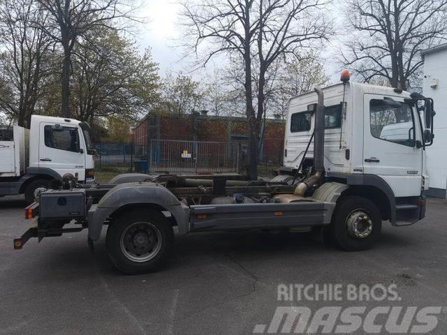 Mercedes-Benz Atego 1222 MEILLER Abrollkipper CITY Vrachtwagen met containersysteem