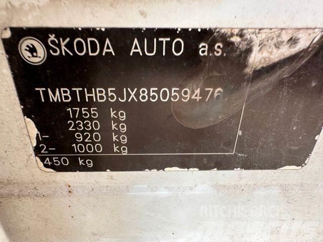 Skoda Praktik 1,2 benzin, manual vin 476 Bestelwagens met open laadbak