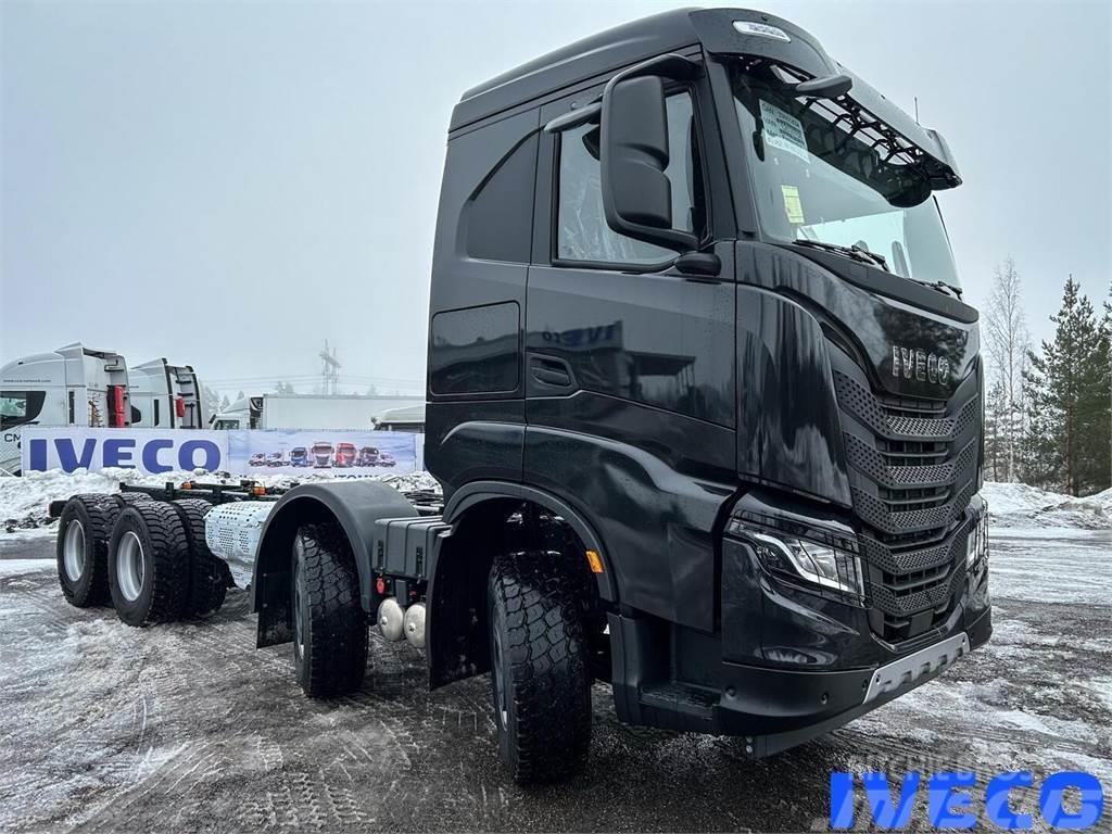 Iveco X-Way Chassis met cabine