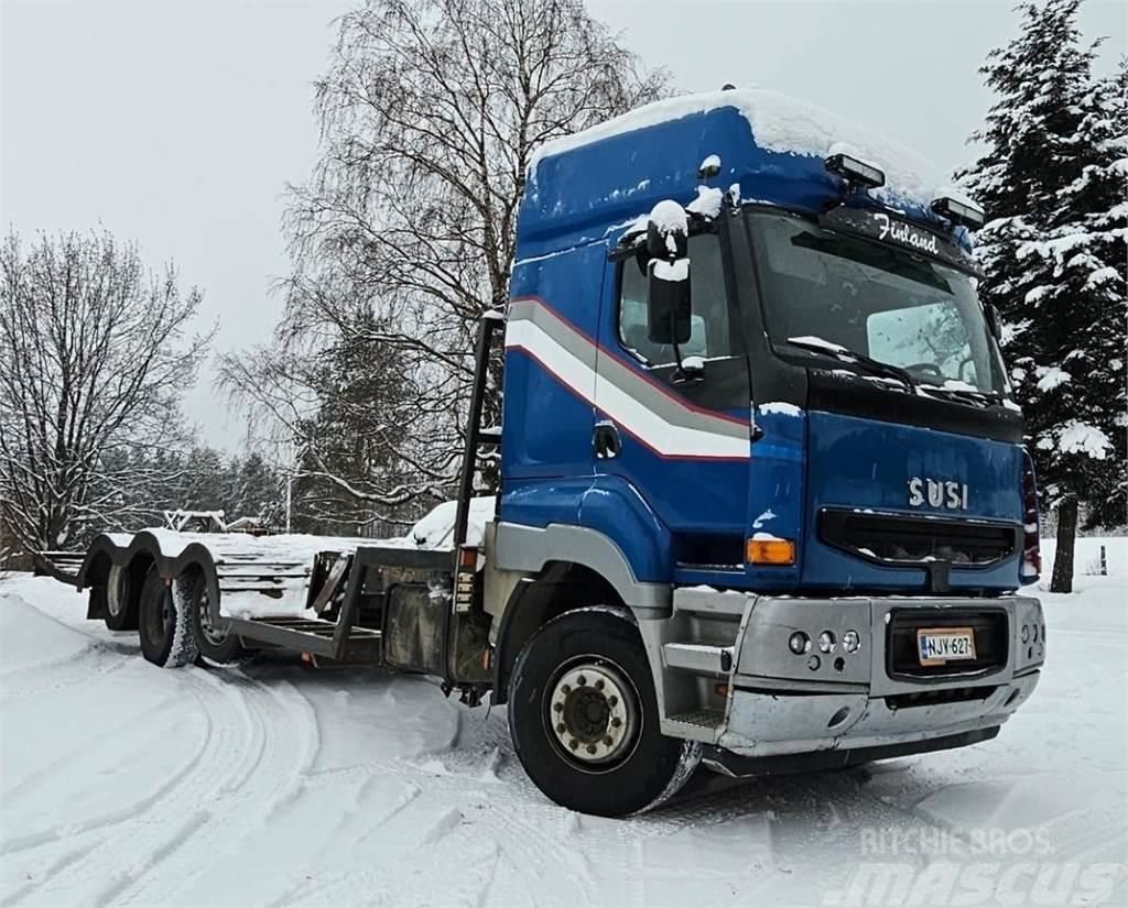 Sisu E11M 8x2 metsäkoneritilä Vrachtwagens voor bosbouwmachines