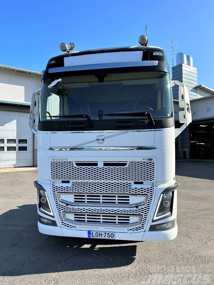 Volvo FH16 650 8x4 Chassis met cabine