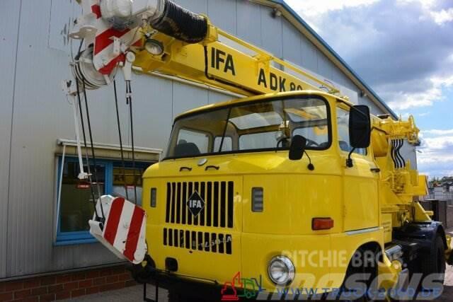  IFA-Automobile IFA W 50 LA Kran AK 80-8 Nur 1175km Vlakke laadvloer met kraan