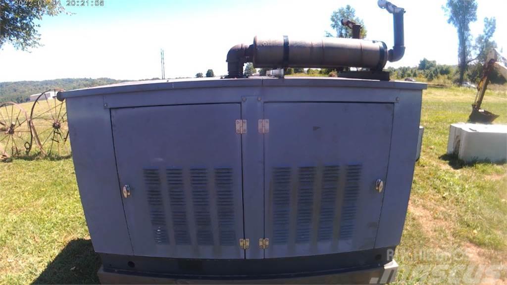Dayton 4LM43 Overige generatoren