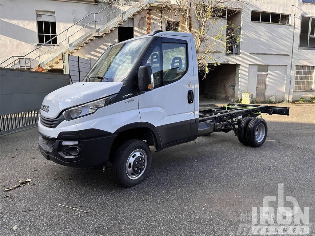 Iveco DAILY 50-150 Chassis met cabine