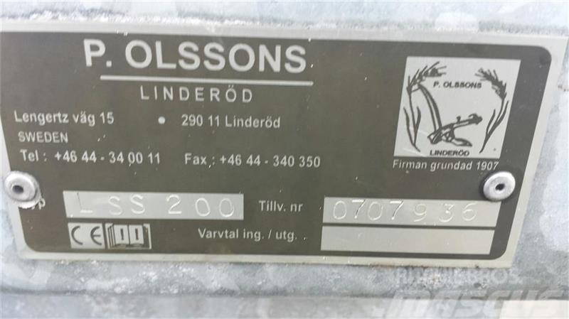  - - -  P Olssons. LSS 200 Zand- en zoutstrooimachines