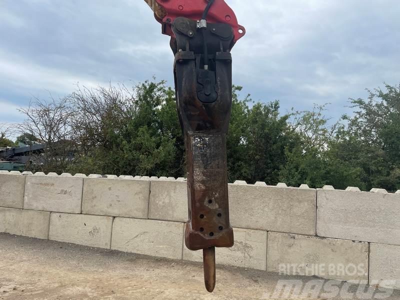 CAT Hydraulic Breaker To Suit 18 - 26 Ton Excavator Hamers en brekers