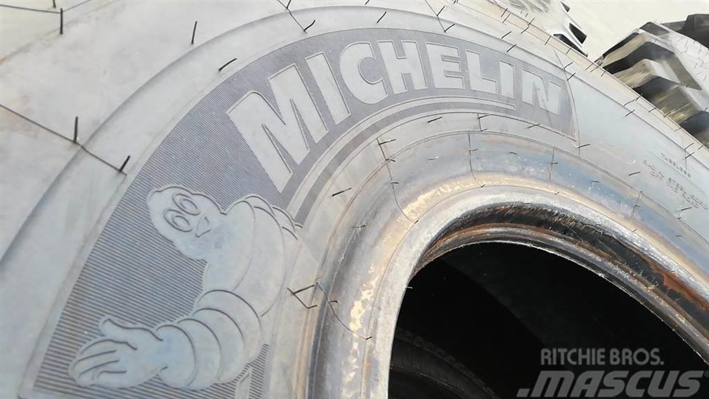Michelin 23.5R25 Xadn+ 185B NEW DEMOUNT. Banden, wielen en velgen
