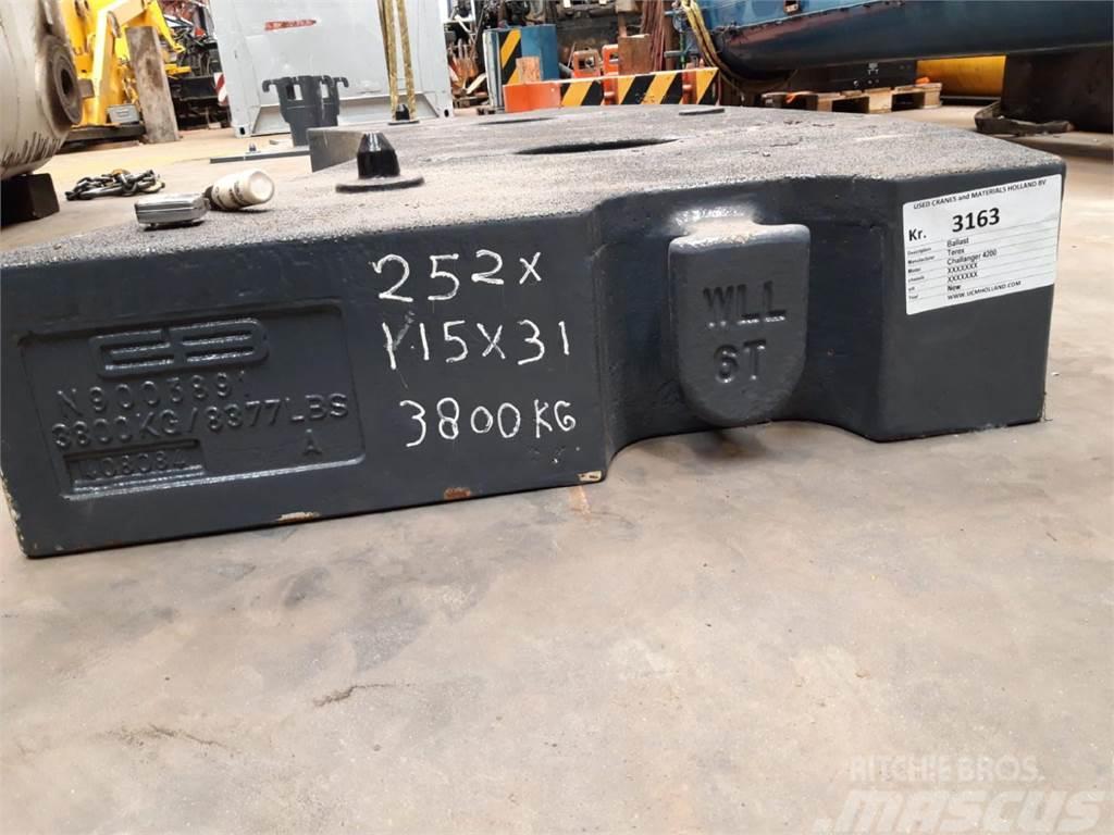 Terex Challenger 4200 counterweight 3,8 ton Kranen onderdelen en gereedschap